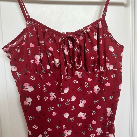 SHEIN Allover Floral Print Ruched Bust Slit Hem Cami Dress - Red Midi vacation - Picture 4 of 10